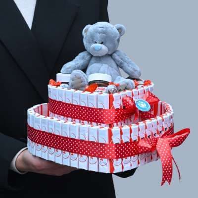 Kinder կոմպոզիցիա արջուկով սրտաձև