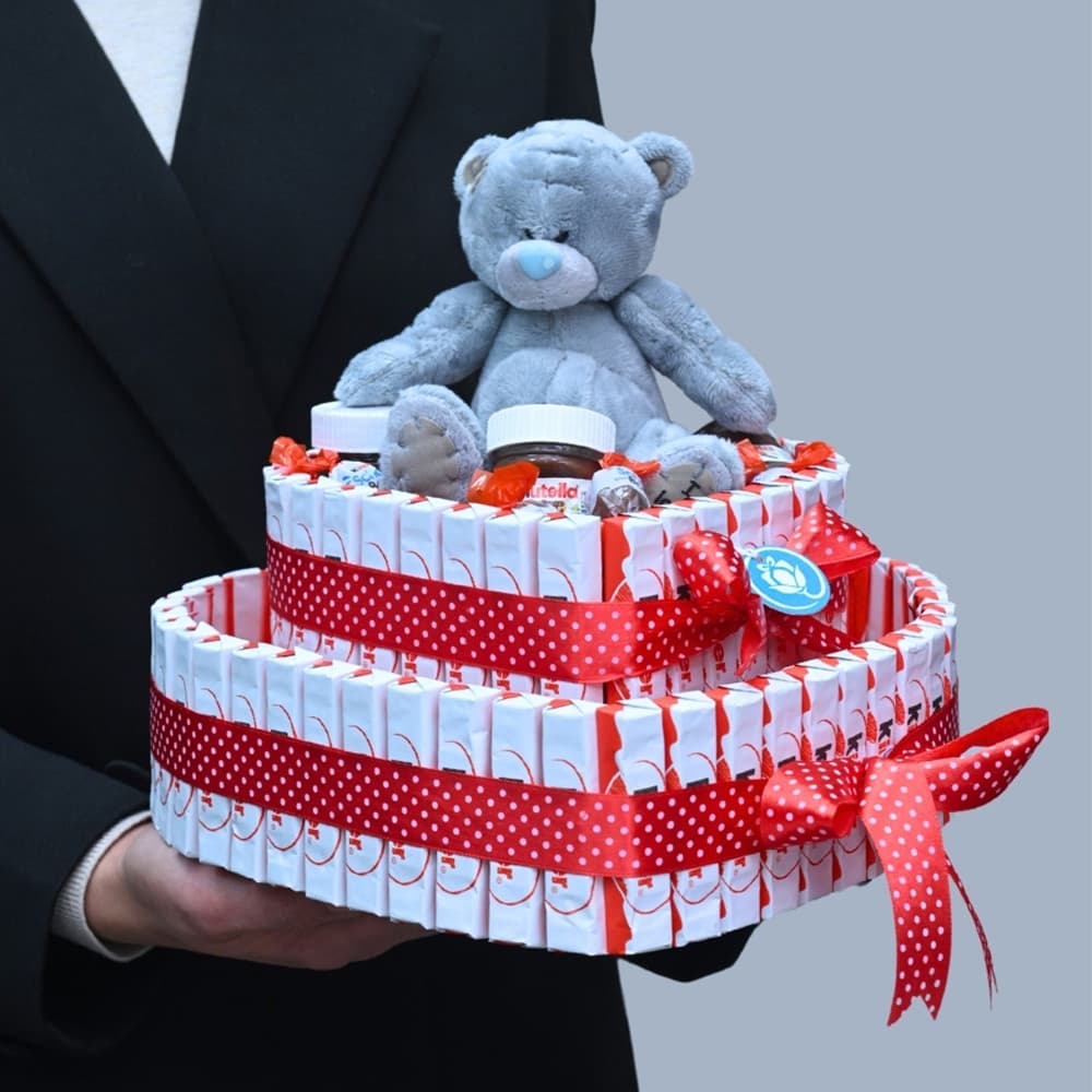 Kinder կոմպոզիցիա արջուկով սրտաձև
