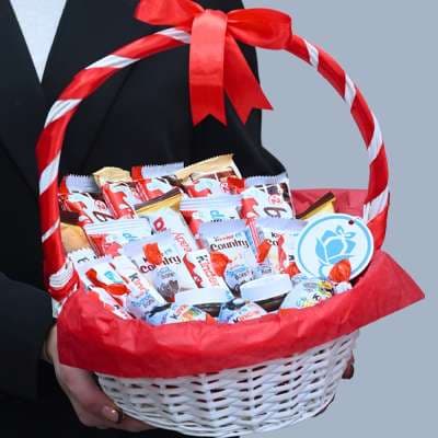Kinder Joy զամբյուղ