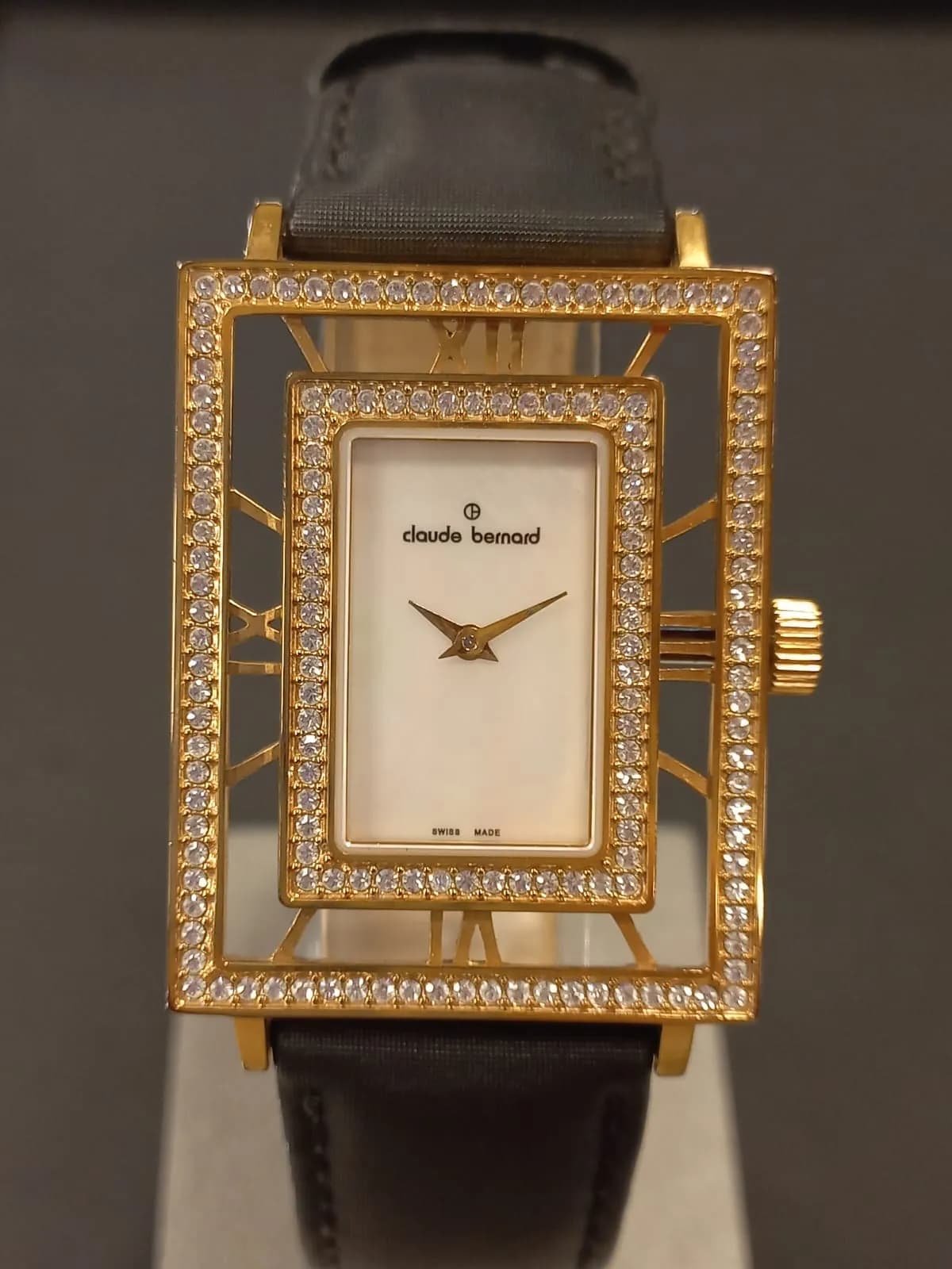 Կանացի ժամացույց Claude Bernard KW61169