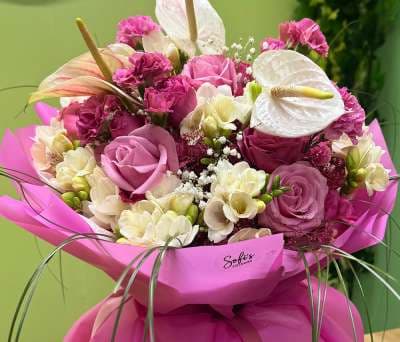 Ծաղկեփունջ «Whispering Petals»