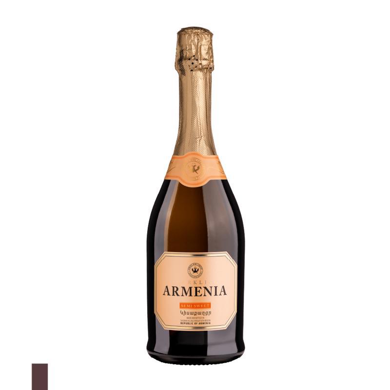 Sparkling wine "Armenia" semi sweet 0.75l