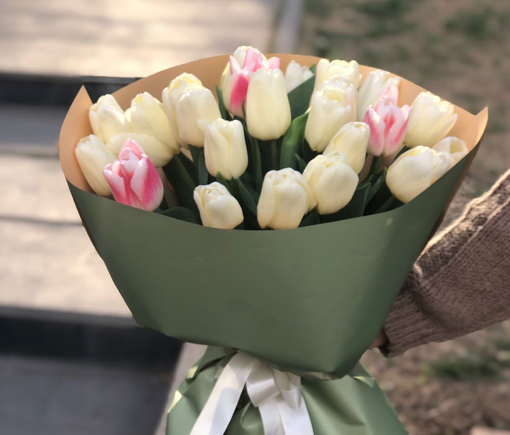 Tulips bouquet N5