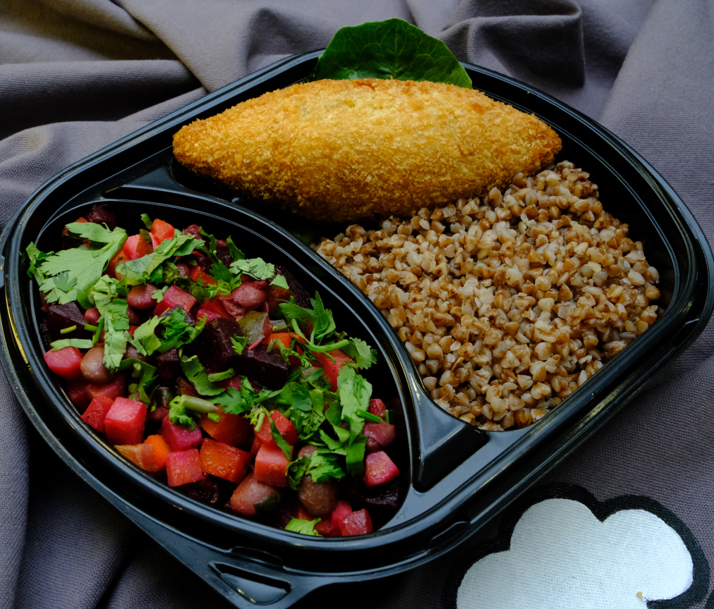 Լանչ N2 - Կիևյան կոտլետ, հնդկաձավար և Վինեգրետ