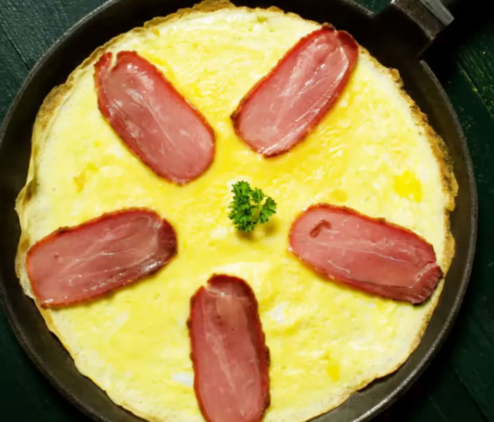 Ձվածեղ բաստուրմայով