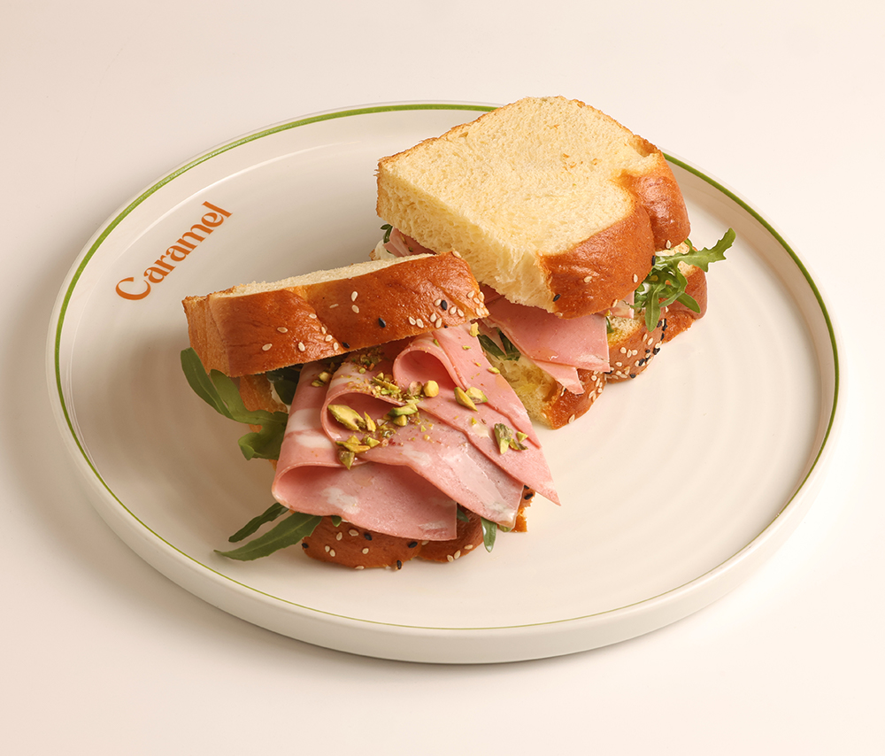With mortadella and stracciatella  