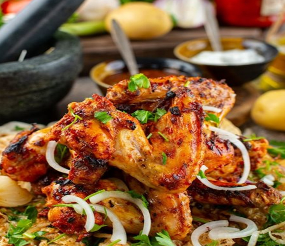 Острое сочетание куриной лопатки и крылышка с картофелем фри №15