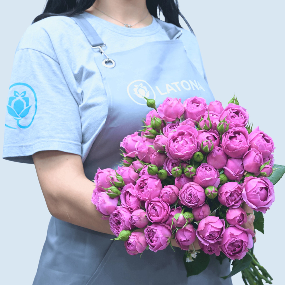 Bouquet with Misty Bubbles Peony Spray Roses