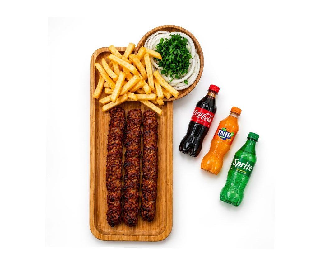Куриные кебабы и картофель фри