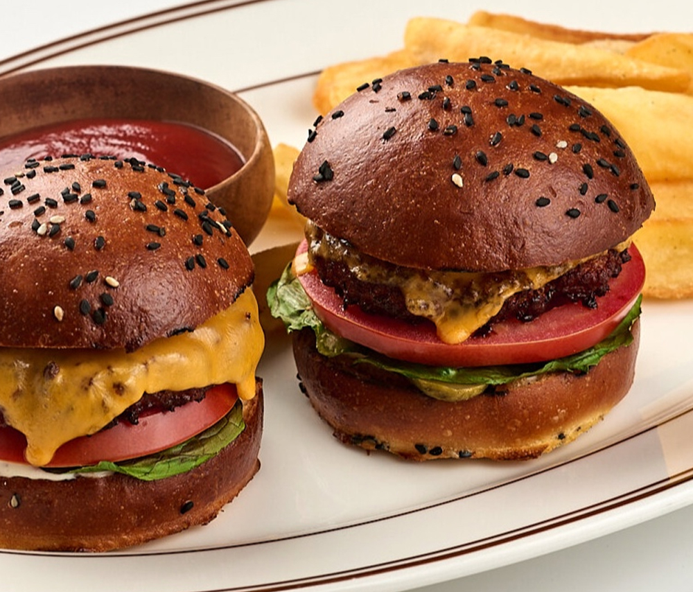 Ջեյ Սփեյս հավի մինի- բուրգերներ կարտոֆիլ ֆրիով