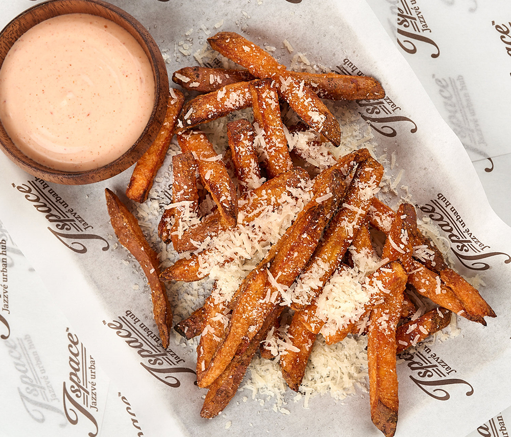 Քաղցր կարտոֆիլ պարմեզանով 