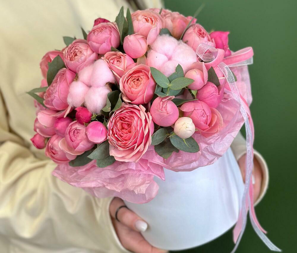 Վարդագույն պիոնավարդեր տուփի մեջ (10 հատ)