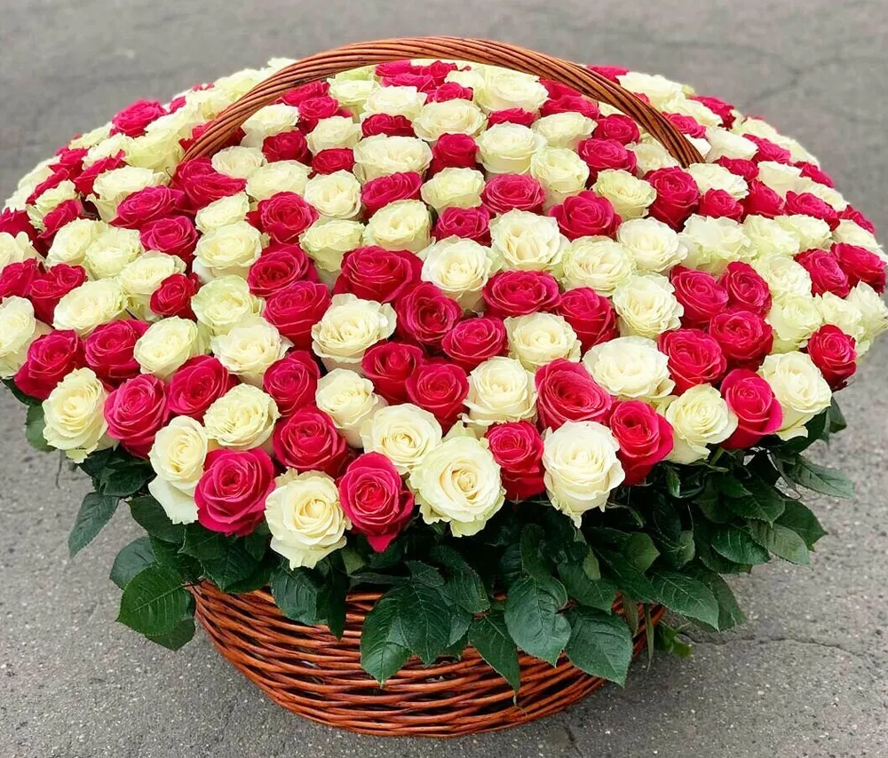 Վարդերով ծաղկային կոմպոզիցիա (175 հատ) MariEll Flowers