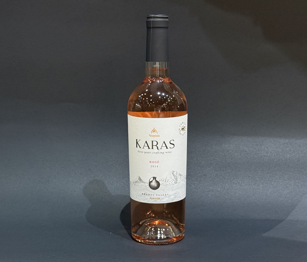 Розовое вино Karas / Syrah/