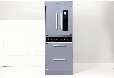 Մանկական փայտե սառնարան 