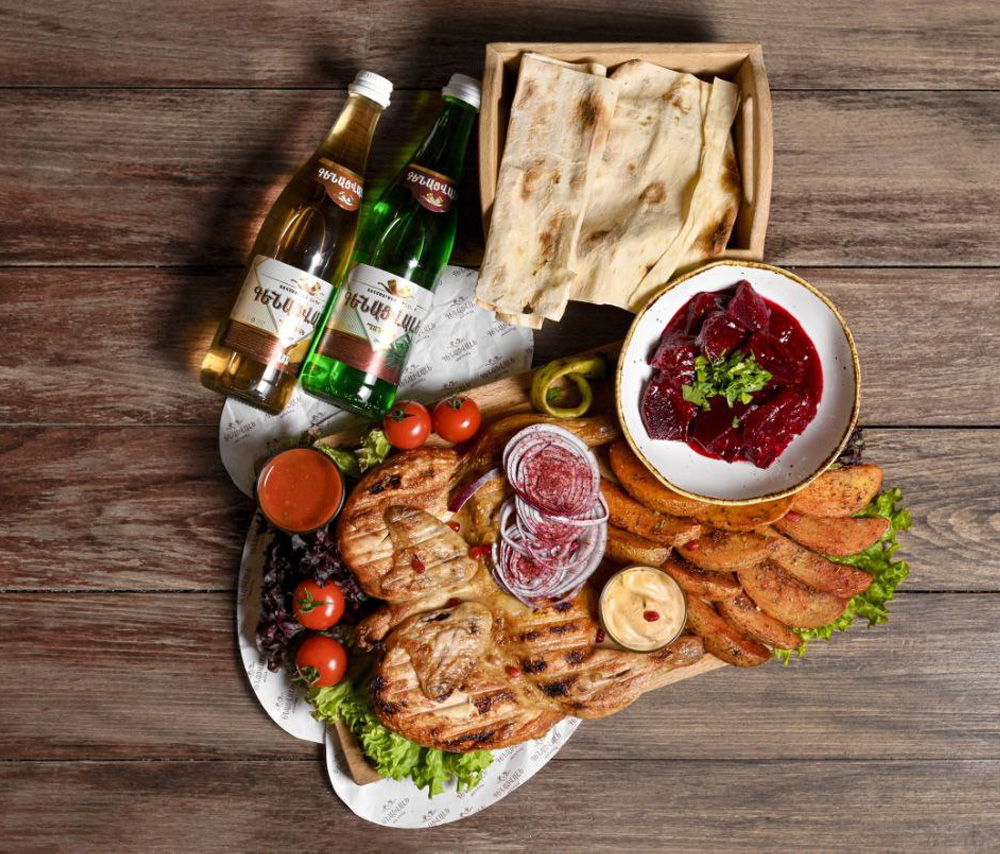 Ամբողջական խորոված հավի կոմբո