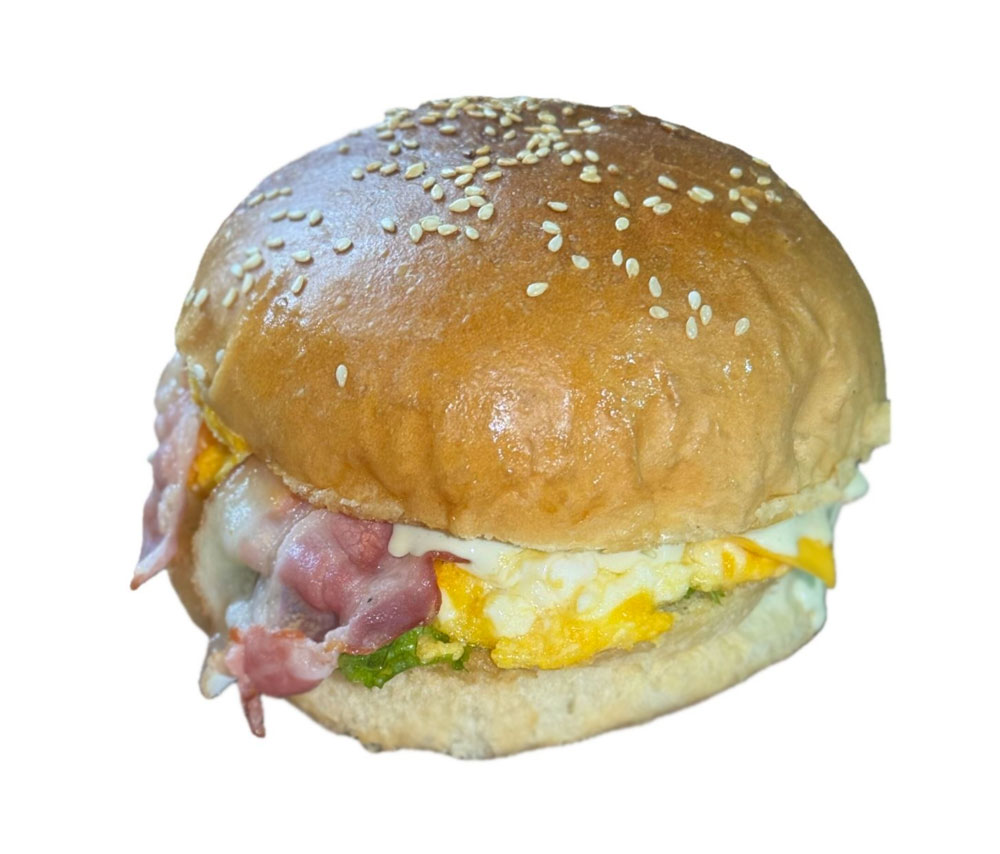 Cheeseburger with bacon and egg