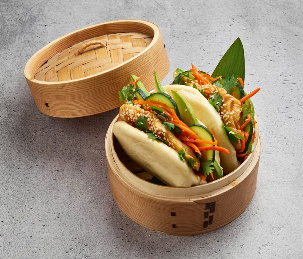 Бао с темпура из куриной грудки