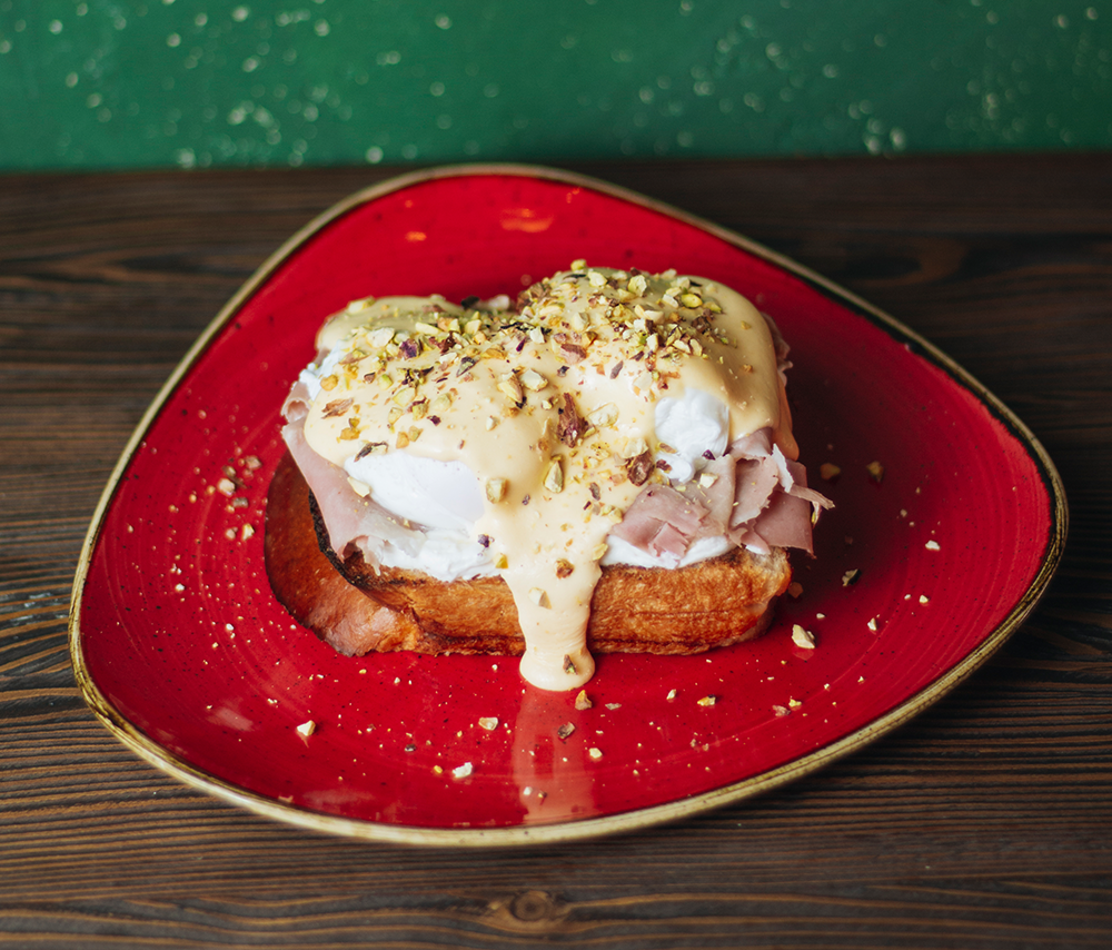 Բենեդիկտ մորտադելայով