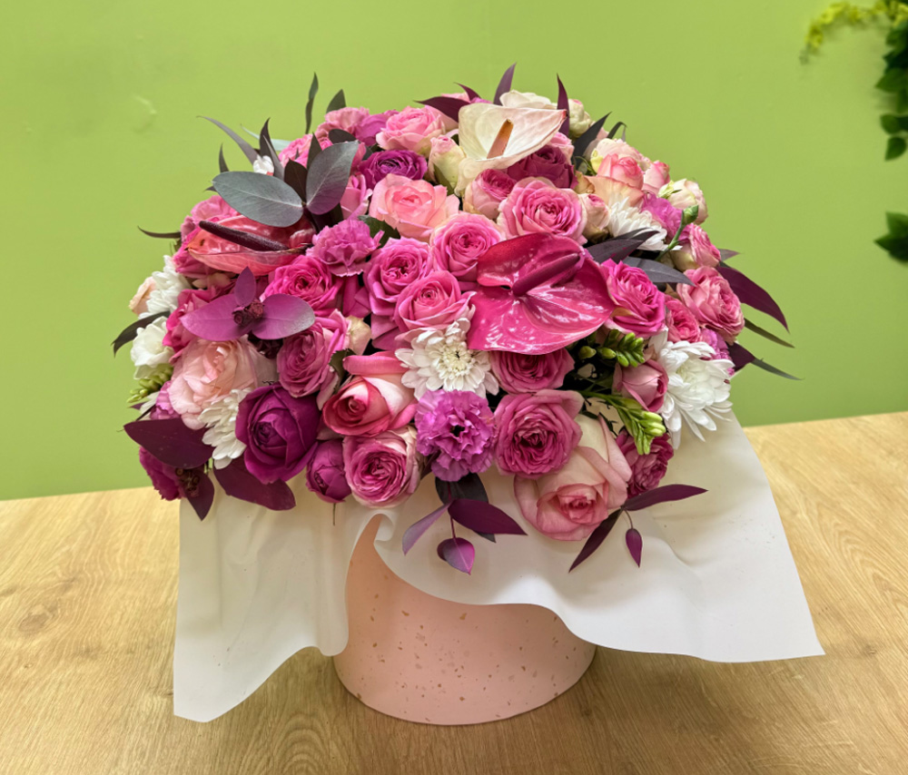 Цветочная композиция «Blooming Elegance»