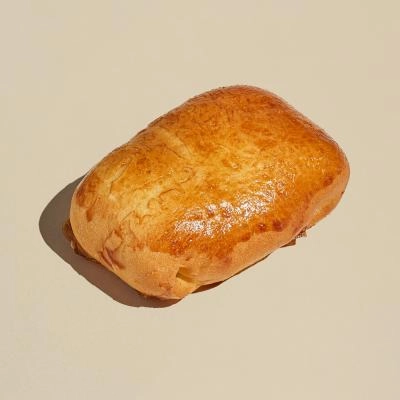 Yeast pie with lentils