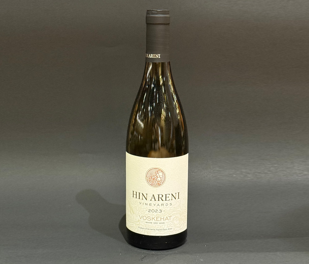 White wine Hin Areni //Voskehat/