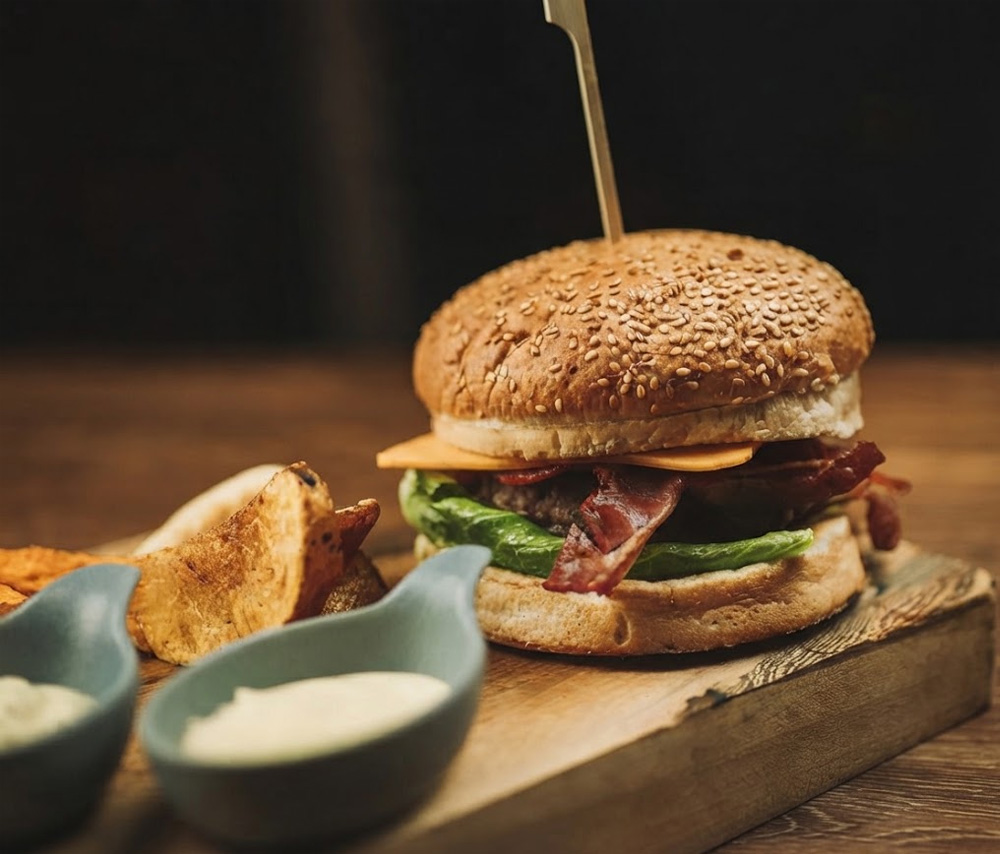 Bacon & Cheddar Cheese Burger
