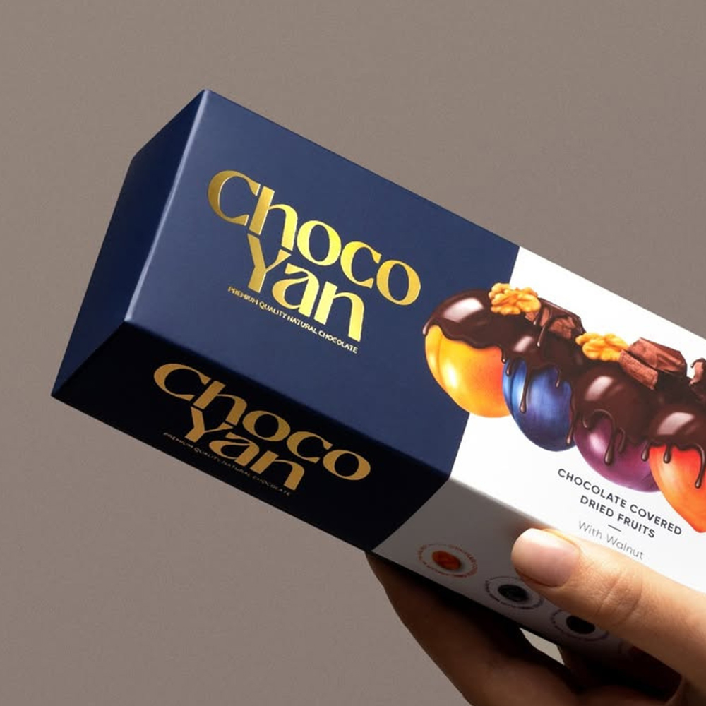 Շոկոլադապատ չրերի ասորտի ընկույզով Choco Yan