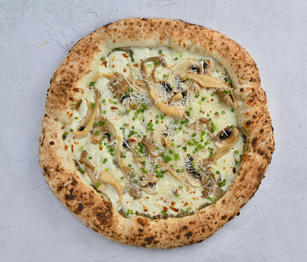 Pizza with mushroom