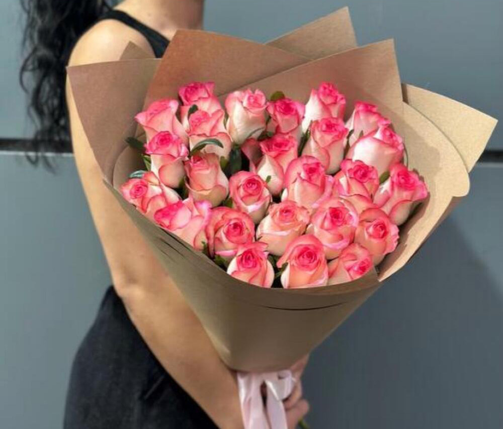 Վարդագույն վարդեր Ջումիլիա (25 հատ)