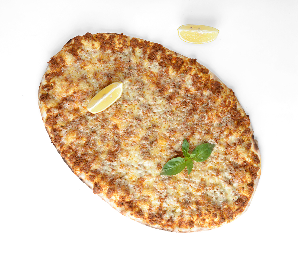 Օստ լահմաջո մսով և պանրով