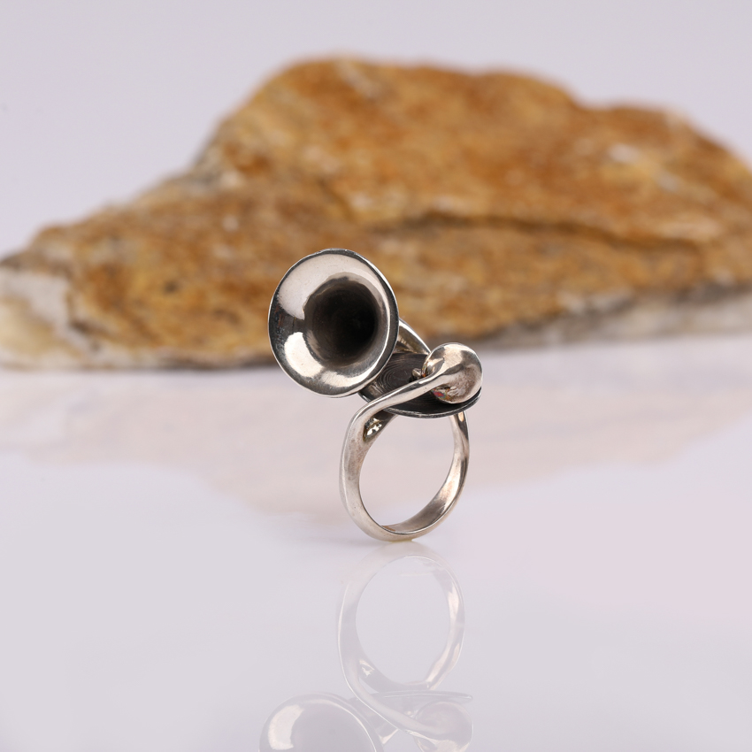 Արծաթե մատանի Գրամոֆոն Kara Silver