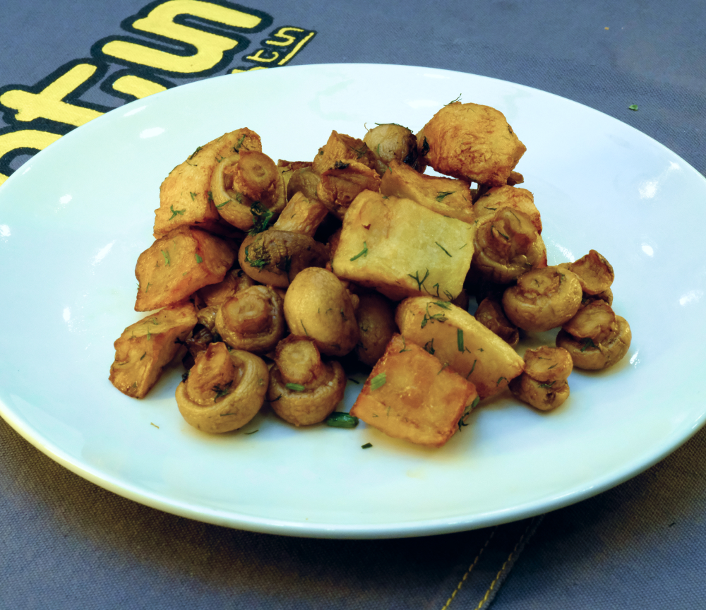 Жареные грибы с картофелем