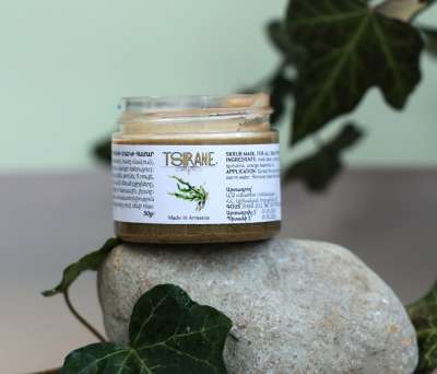 Scrub mask for oll skin