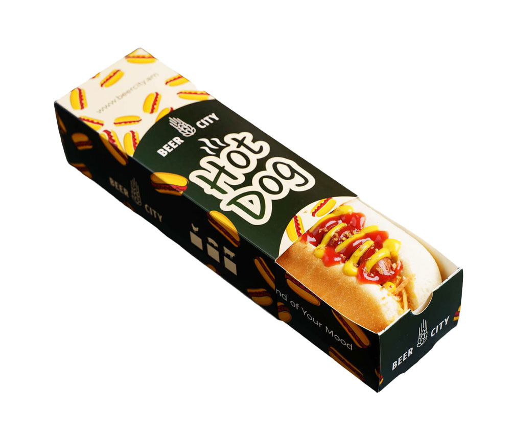 Chicken hot dog in Danish bun