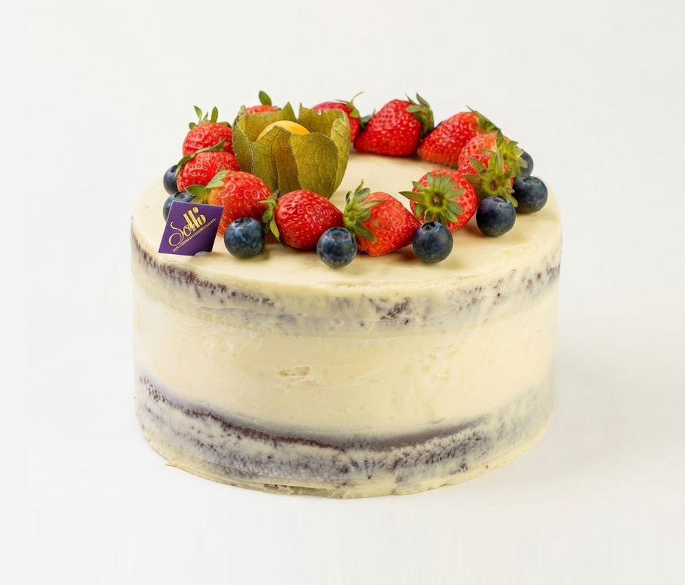 Whole Cake Strawberry-Chocolate-Vanilla small